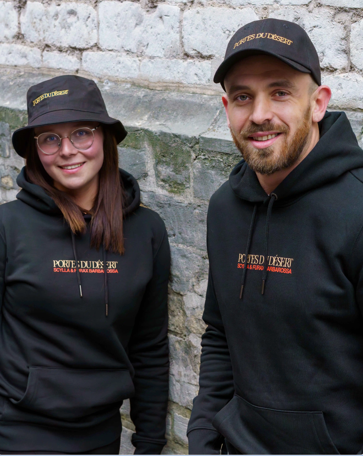 Hoodie Noir "Portes du désert"