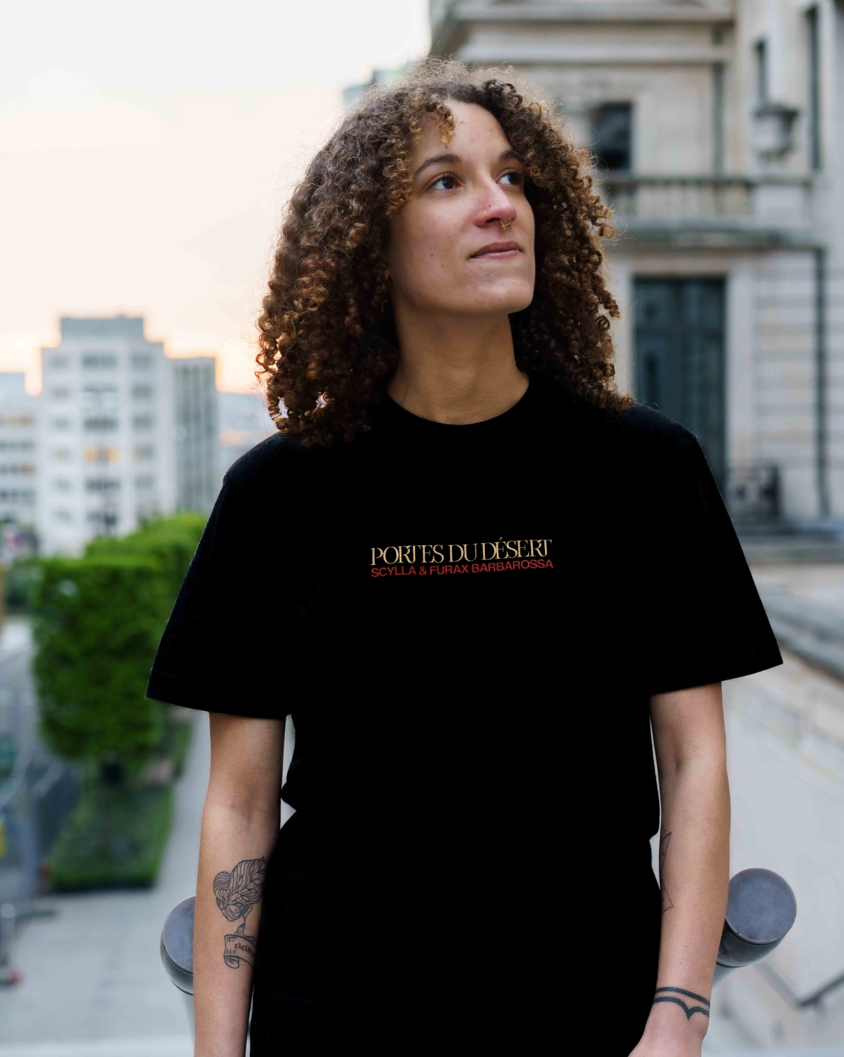 T-Shirt unisexe Noir “Portes du Désert”